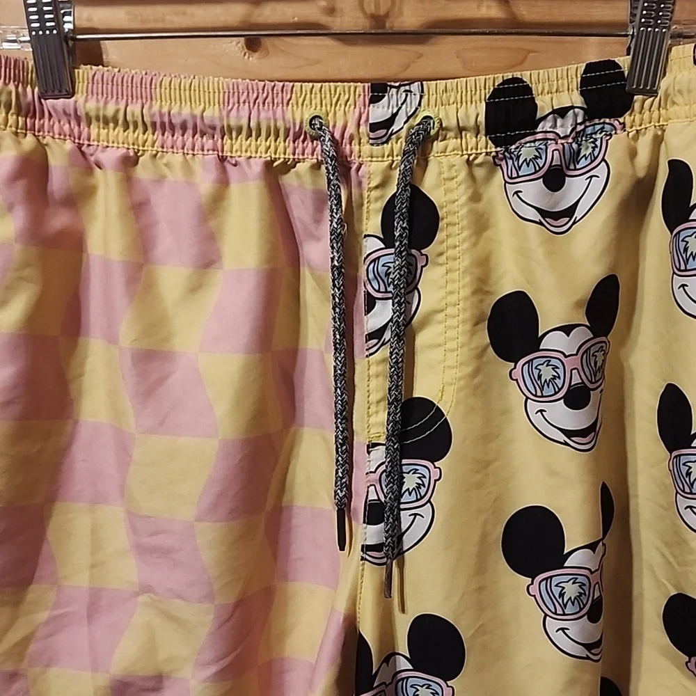 Mens Neff Retro Swim Trunks Size Medium
